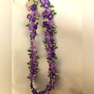 Brand new never worn fabric Lacey choker